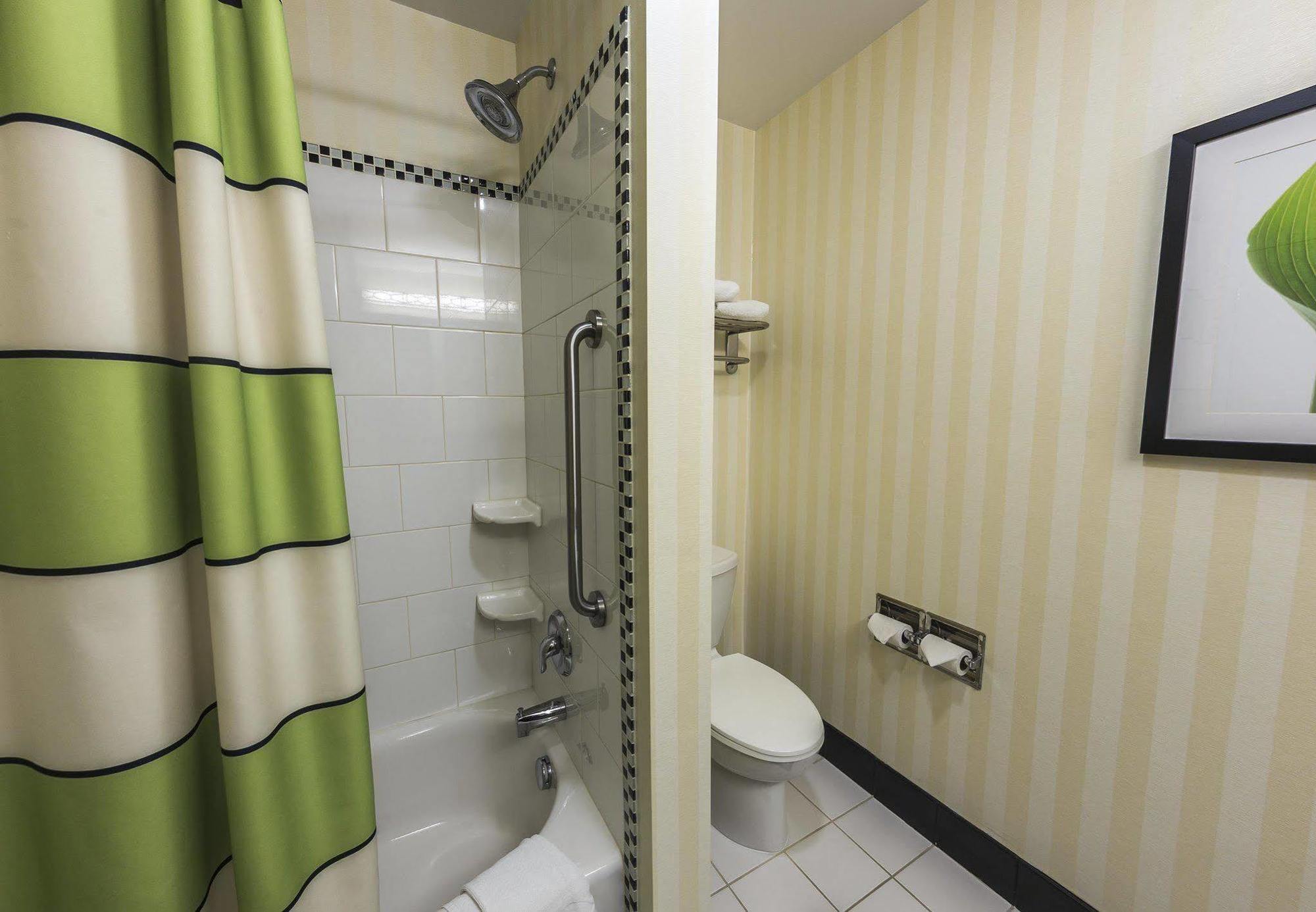 Fairfield Inn & Suites By Marriott Harrisburg West/New Cumberland Exteriör bild